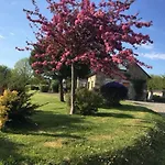 Alojamento de Acomodação e Pequeno-almoço Le Clos Saint Jean 3*