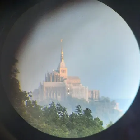 Le Clos Saint Jean לינה וארוחת בוקר