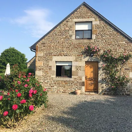 Le Clos Saint Jean לינה וארוחת בוקר 3*