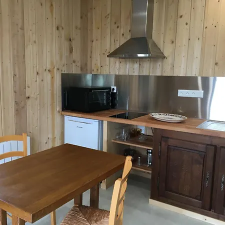 לינה וארוחת בוקר Le Clos Saint Jean 3*