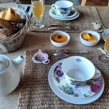 לינה וארוחת בוקר Le Clos Saint Jean Dragey