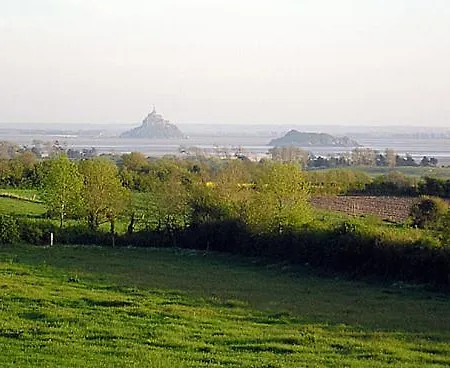 Le Clos Saint Jean לינה וארוחת בוקר Dragey