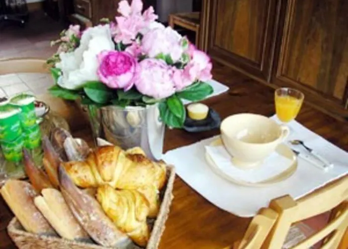 Le Clos Saint Jean Couette-café