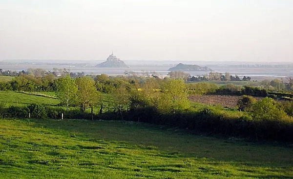 Le Clos Saint Jean Couette-café Dragey-Ronthon